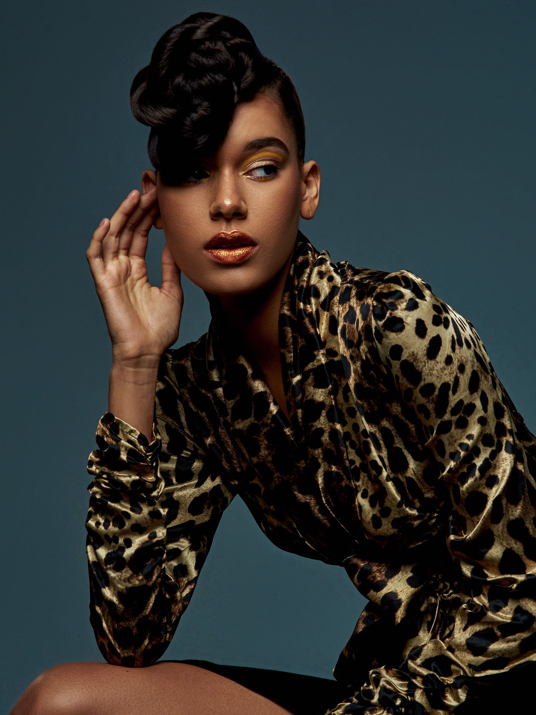 Peinado con líneas angulares y definición precisa, Colección M.A.I.A. de Biaggio Dileo