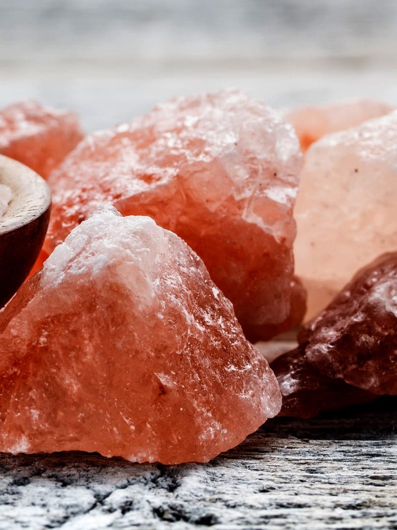 Una verdad sobre los sulfatos es que se encargan del nivel de profundidad de limpieza del cabello