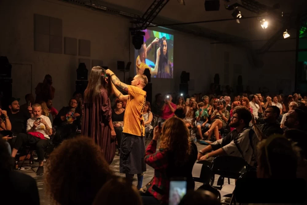 Kasper Thomas, estilista y formador