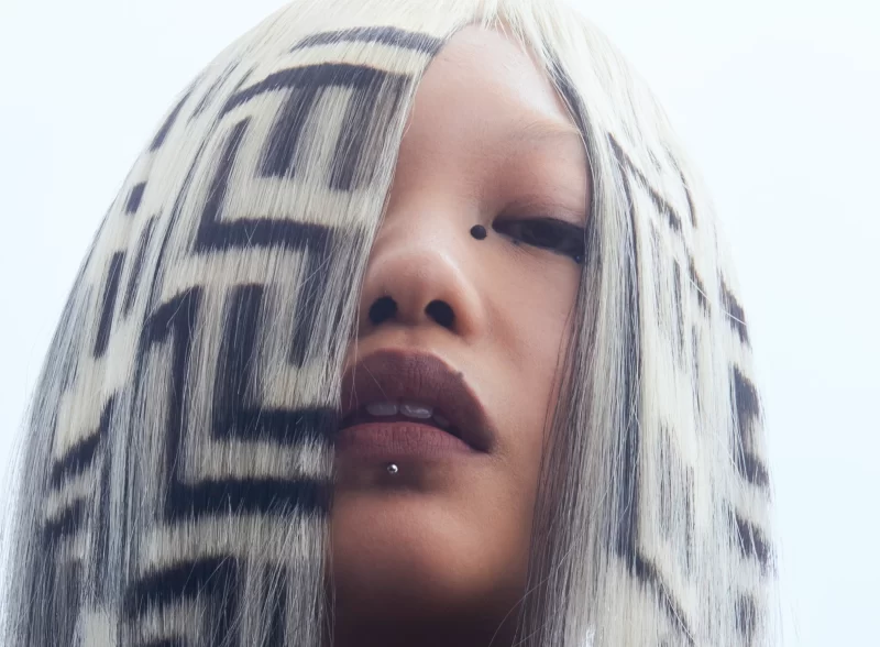 KASPER THOAS, COLECCIÓN ANTITHESIS DE KASPER THOMAS, LOOKS EDITORIALES FEMENINOS, RUBIOS, LOOK FEMENINO, LOOKS EDITORIALES, DISEÑO DE COLOR, COLOR FANTASÍA