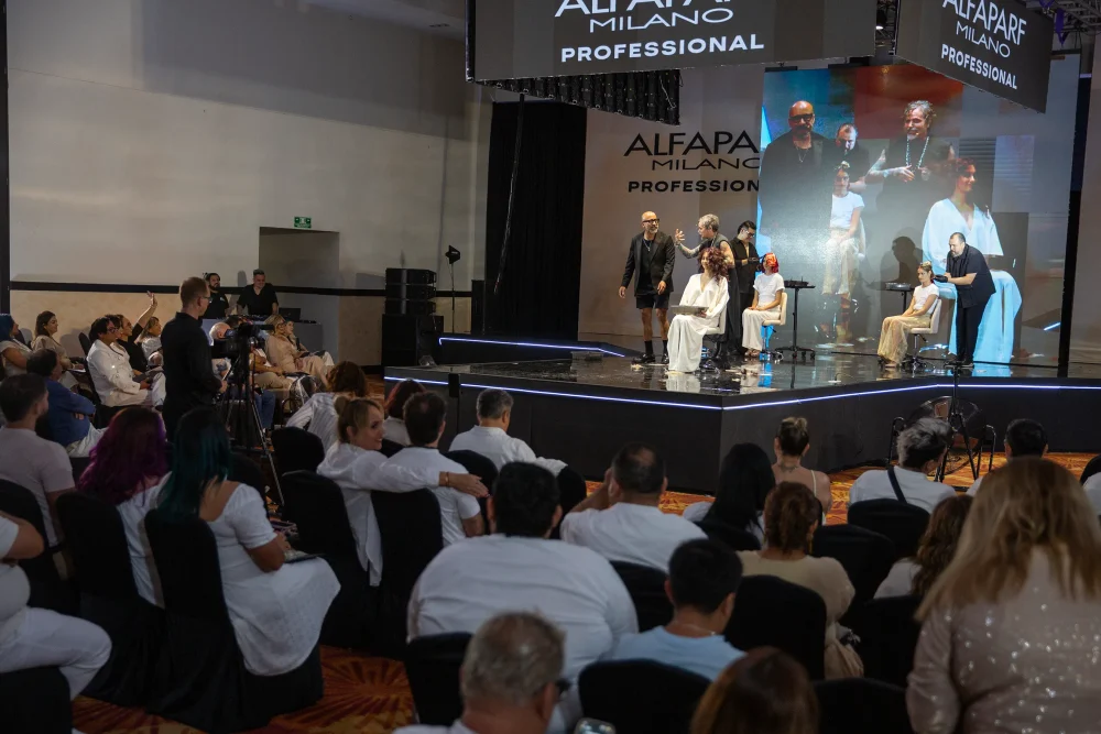 Masterclass de Rudy Mostarda en Puerto Vallarta México, como evento magistral de cierre de gira de educación "Make it Real" 2025 de Alfaparf Milano Professional en México.