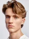 TONI&GUY muestra Hair like LABEL.M con corte masculino rubio, ondas amplias y peinado con movimiento frontal.